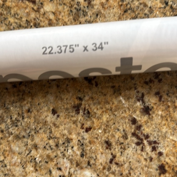 Squid Game (Netflix) season 2 - Group Glitch poster. 22.375 x 34 inches. New - Picture 3 of 4